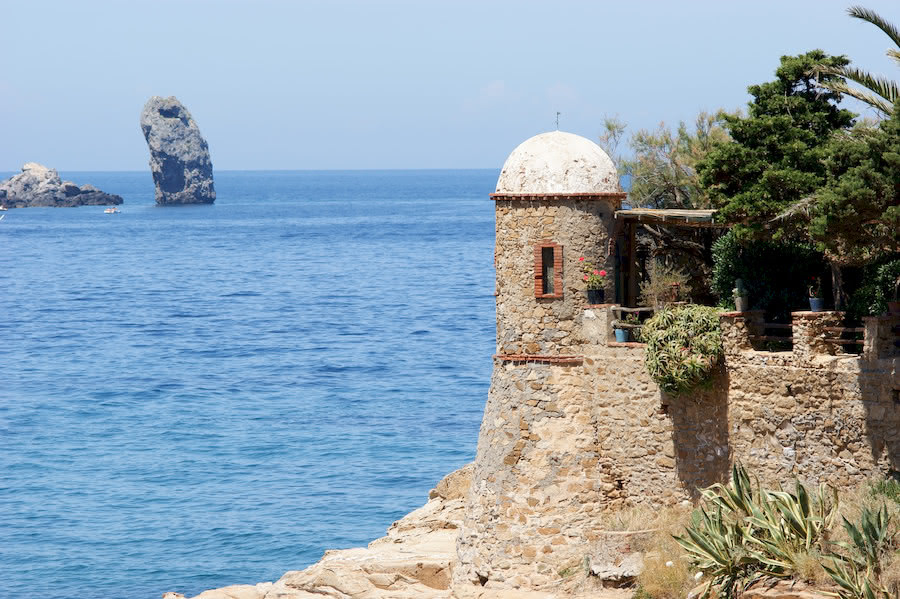 Der Felsen von Isola del Giglio